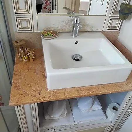 B&B Swan Deluxe 1890 Çeşme