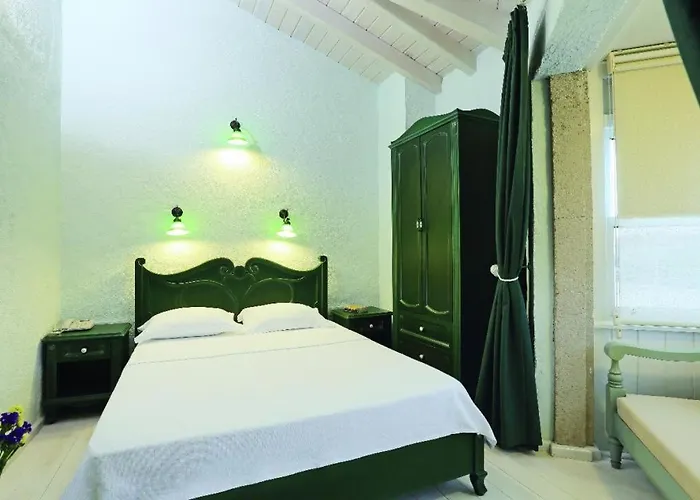 Swan Deluxe 1890 Bed & Breakfast 5*